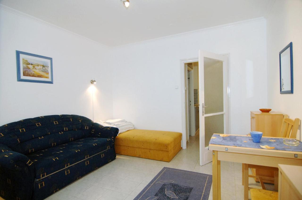 Kosztolanyi Apartmanhaz Balatonfured Bagian luar foto